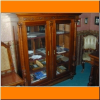 dscn0059 display case.jpg